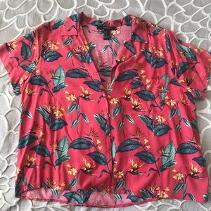 Floral Buttoned Cropped Summer Tee